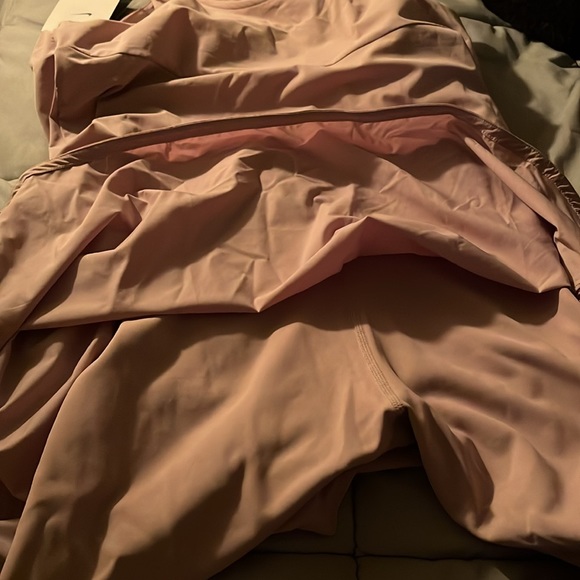 Never worn - Picture 3 of 4